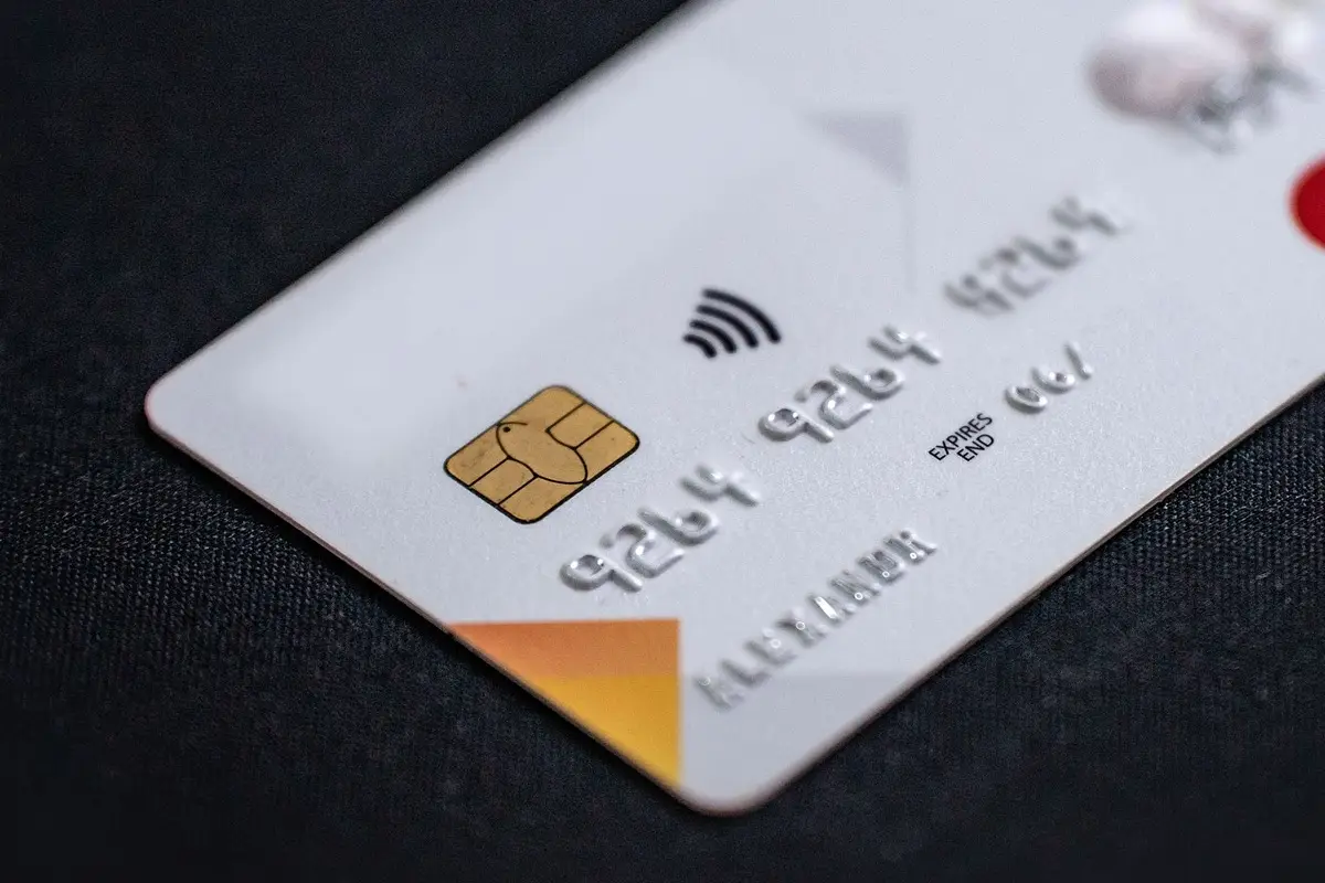 Attenzione se usi carte prepagate: ecco il limite massimo di denaro che puoi tenere