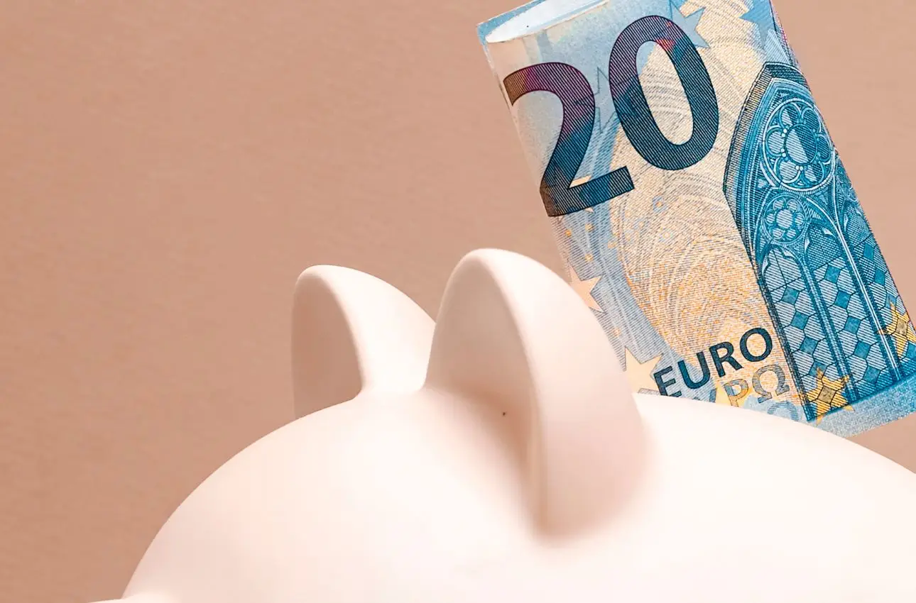 Il trucco banale per iniziare a risparmiare subito anche se non hai mai messo da parte un centesimo